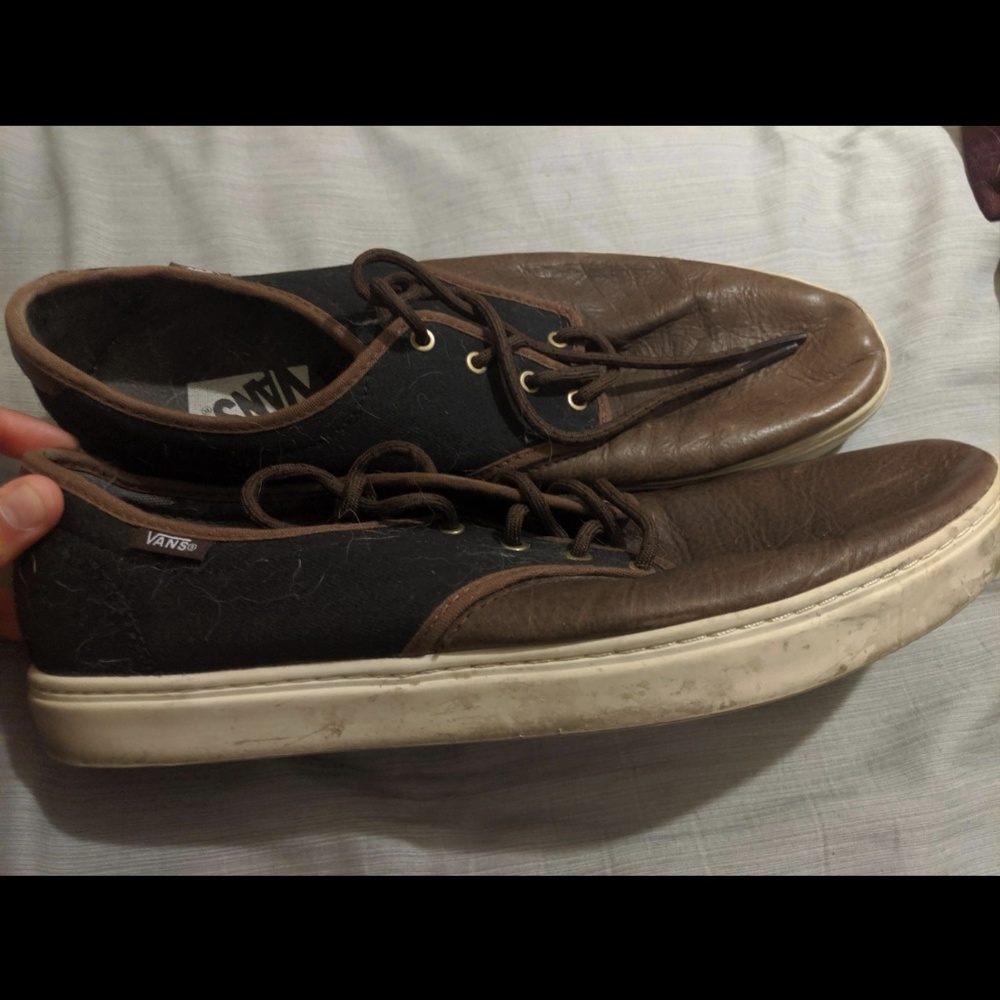 Like new real Leather Vans Shoes